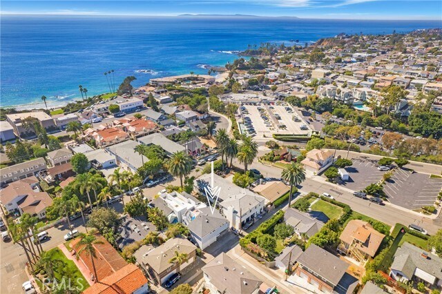 Building Photo - 552 Cypress Dr