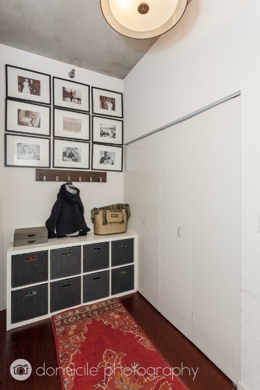 Building Photo - 245 W Van Buren St