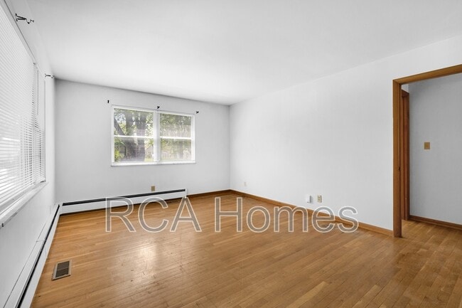 Building Photo - 1508 Castle Ave