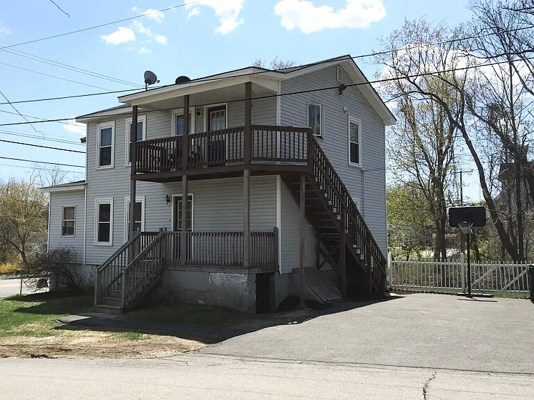 Building Photo - 1392 Candia Rd