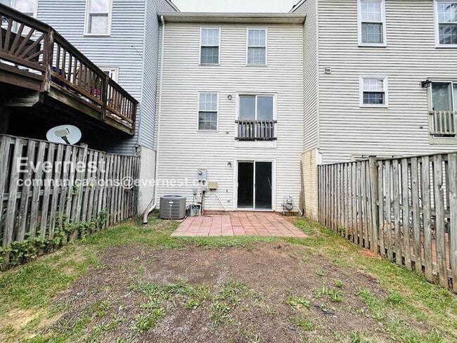 Building Photo - 20865 Sandstone Square