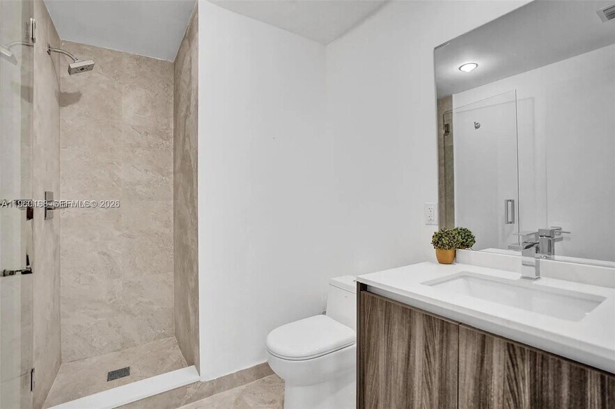 Building Photo - 488 NE 18th St