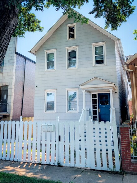 Building Photo - 2417 W Palmer St