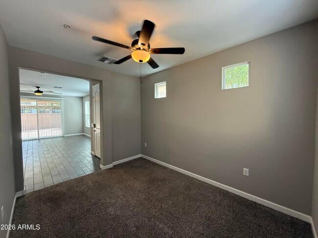 Building Photo - 1255 N Arizona Ave