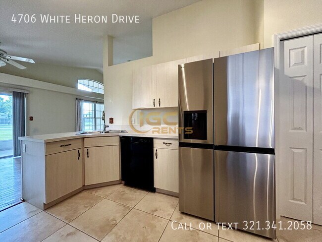 Building Photo - 4706 White Heron Dr