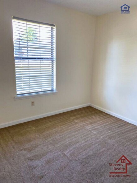 Building Photo - 232 Dogwood Pointe Dr