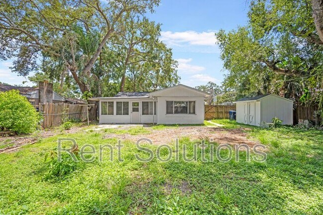 Building Photo - 4715 W Knights Ave