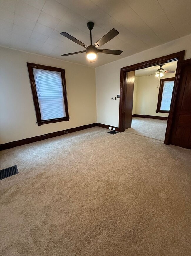 Building Photo - Quakertown Duplex