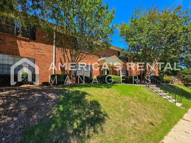 Building Photo - 3441 Sandner Ct