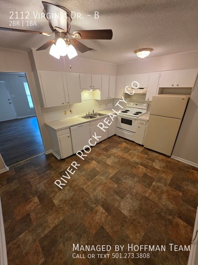 Building Photo - 2112 Virginia Dr