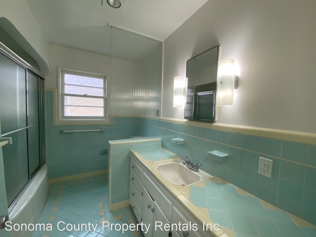 Building Photo - 3 br, 2 bath House - 2115 Montecito Ave