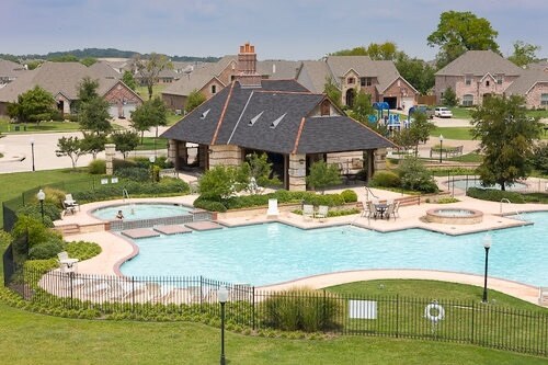 Building Photo - 5908 Parkplace Dr