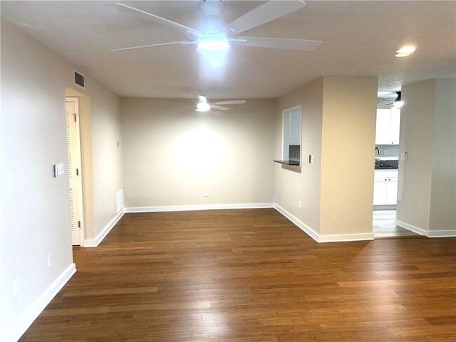 Building Photo - 504 Wynnes Ridge Cir SE