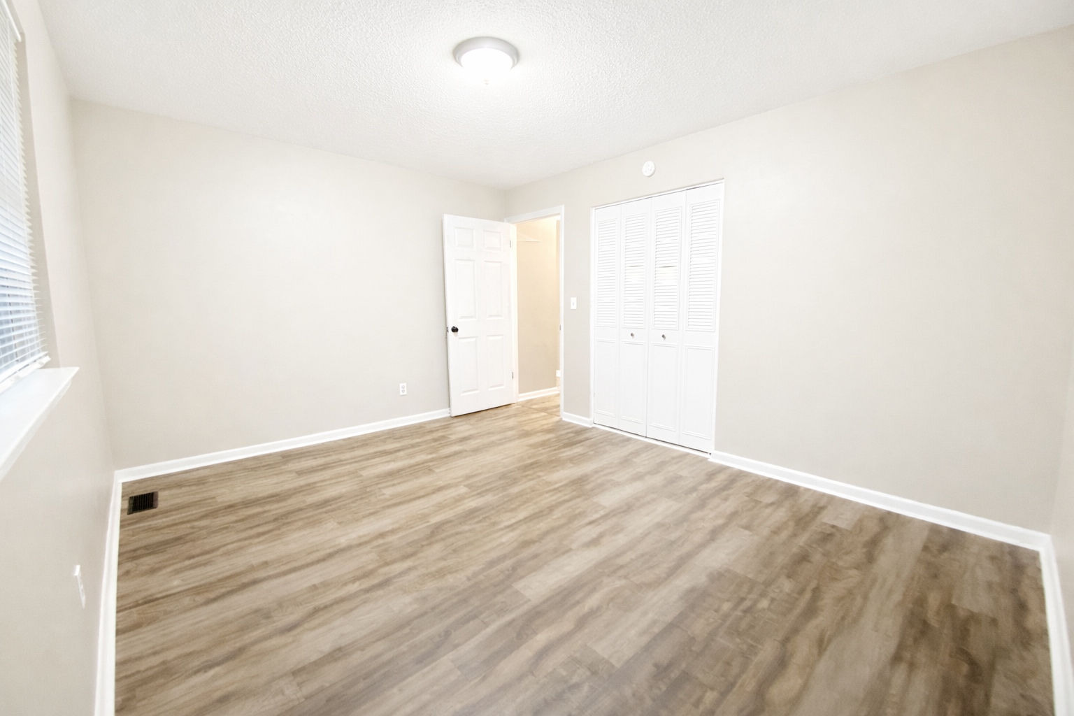 Building Photo - 5706 Wilder Rd