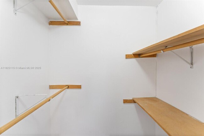 Building Photo - 5100 SW 64th Ave