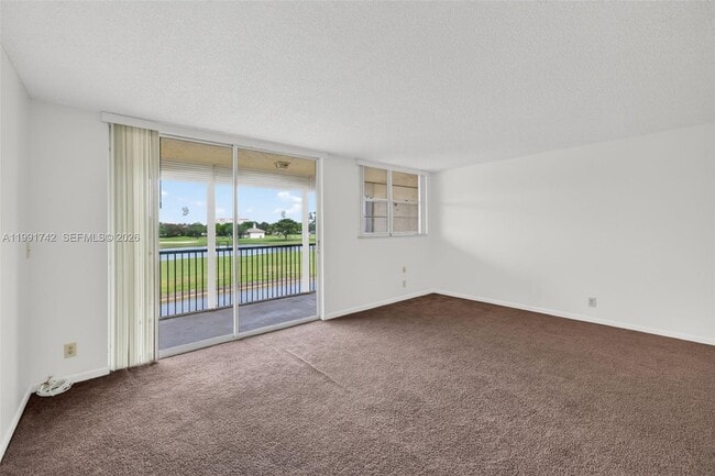 Building Photo - 3100 W Rolling Hills Cir