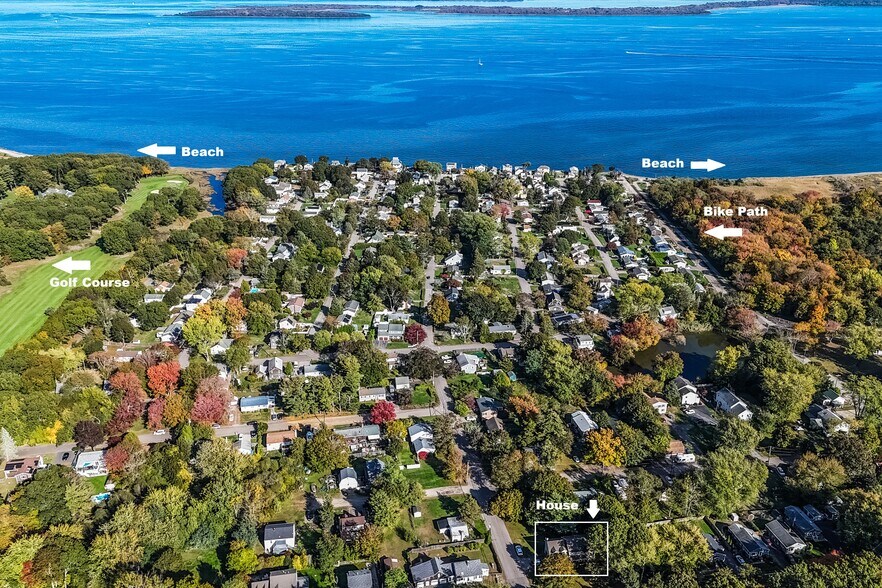 Aerial view of neighborhood with access to two private beaches and bike path - 278 Harrison St