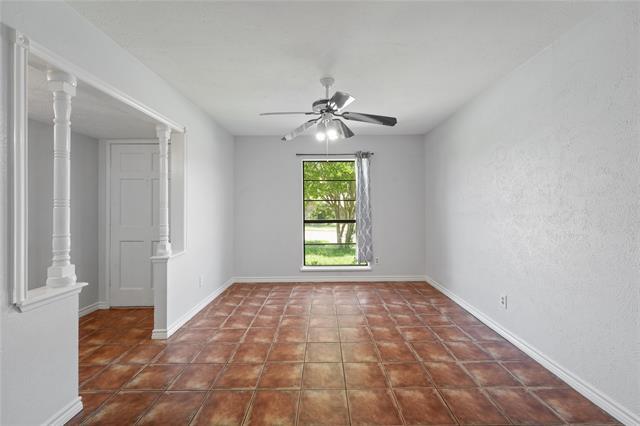 Building Photo - 9214 Vagas Dr