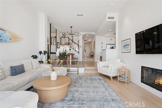 Building Photo - 6410 Lunita Rd