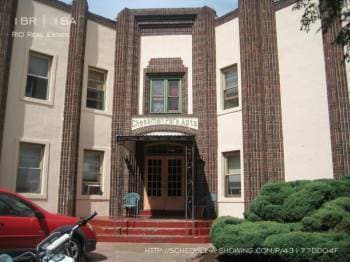 Primary Photo - Huge, Spacious 1 Bedroom in Vintage Building!