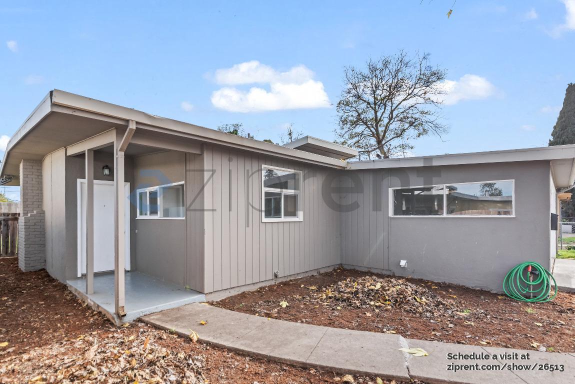 Building Photo - 2802 Georgetown St