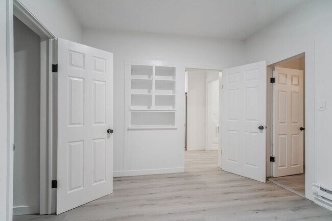 Building Photo - 135NE