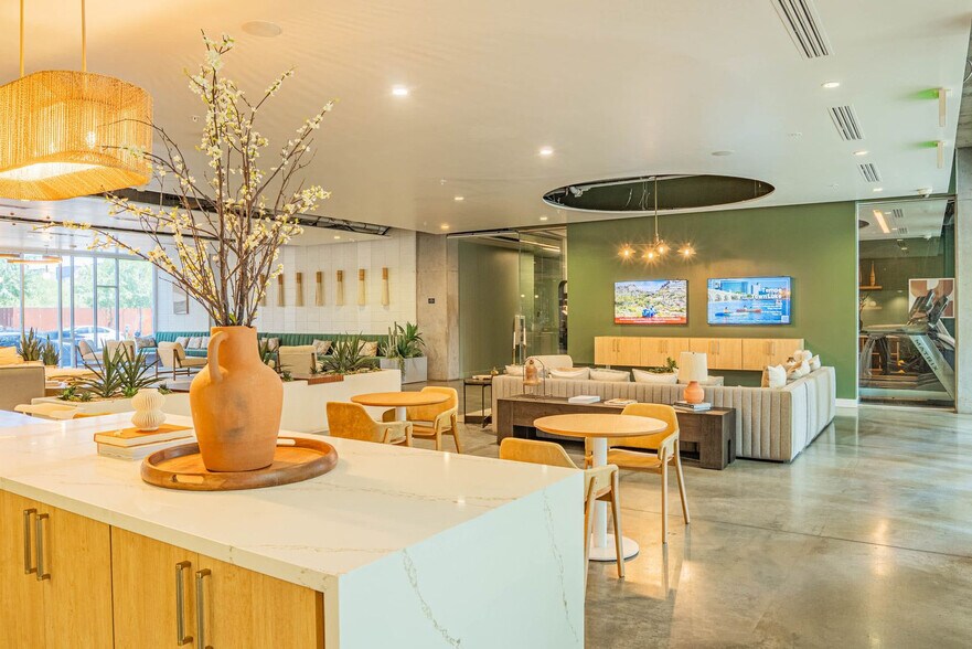 Building Photo - 915 N 4th St