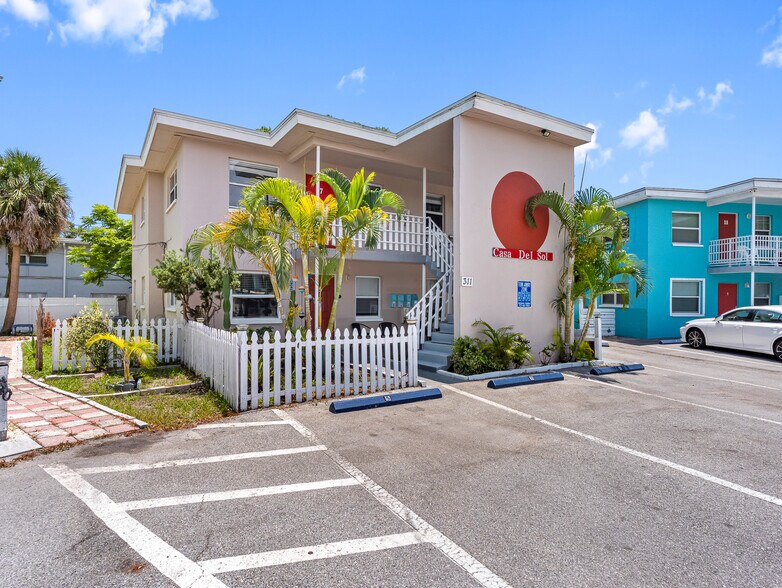 Building Photo - 311 Avanda Ct