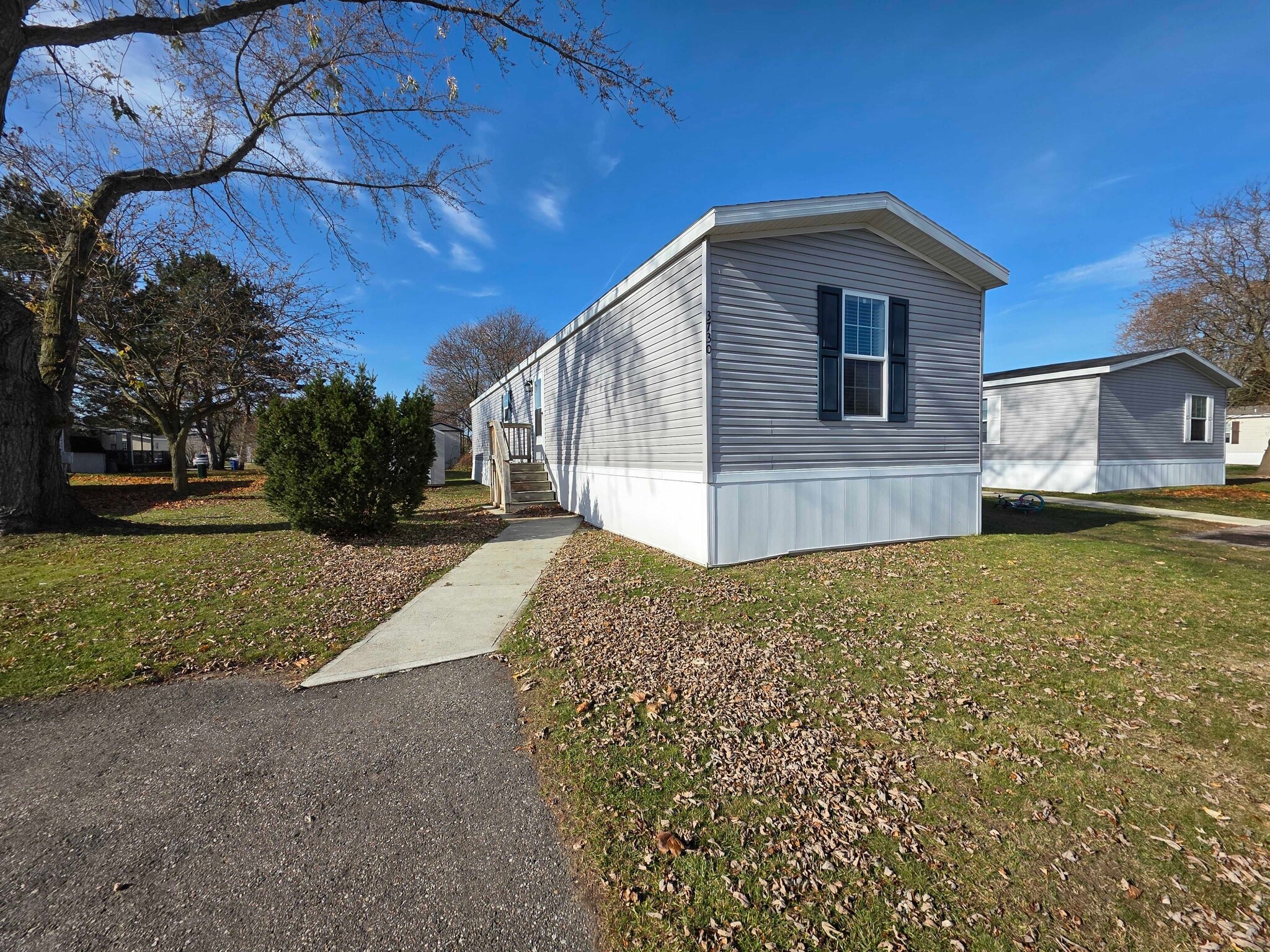 Building Photo - 3730 Birch St