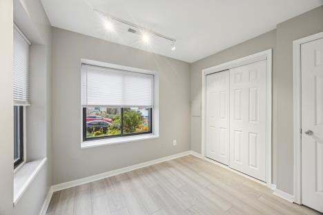 Building Photo - 102 Dudley Ave