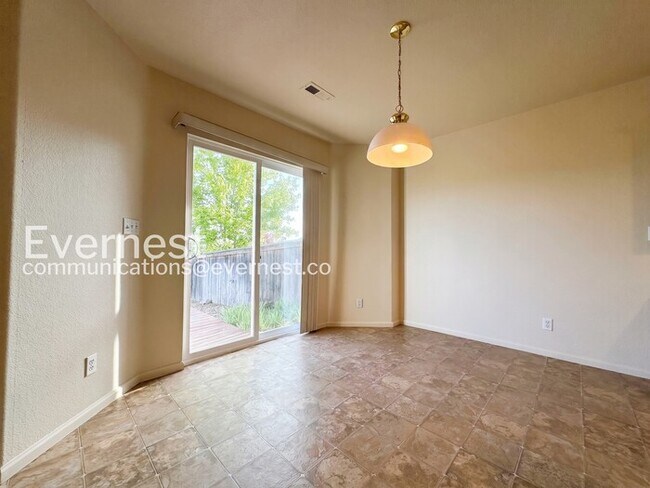 Building Photo - 5849 Turnstone Pl