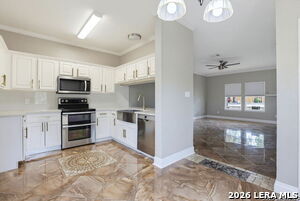 Building Photo - 21810 Goldcrest Run