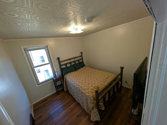 Building Photo - 119 Gray St