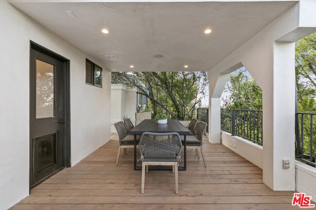 Building Photo - 5132 Escobedo Dr
