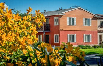 Building Photo - 1276 S Ridgeley Dr