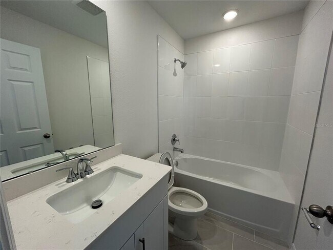 Building Photo - 5140 Springrise Dr