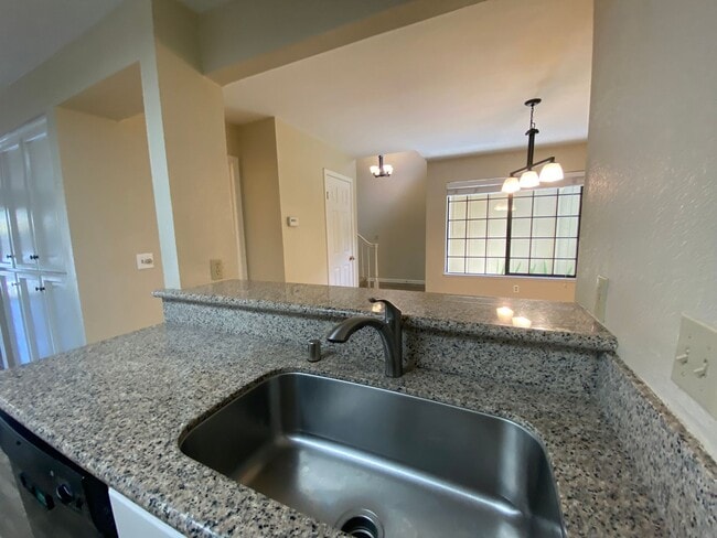 Building Photo - Danville Brookview Duet Townhouse 4 Br., 2...