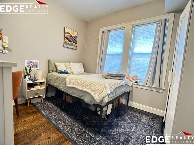 Building Photo - 96 Sutherland Rd