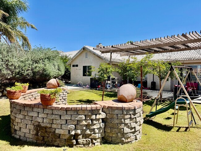 Building Photo - 13539 Quinta Way