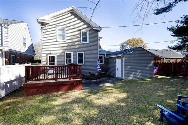 Building Photo - 1223 Westmoreland Ave