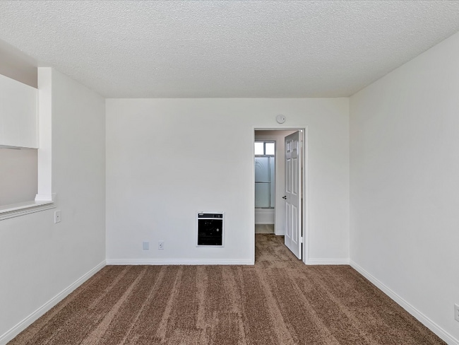 Building Photo - 16229 Woodruff Ave