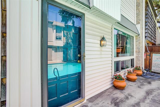 Building Photo - 2710 Douglas Ave