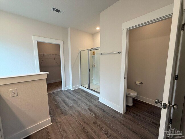 Building Photo - 5978 Forest Bay Ave