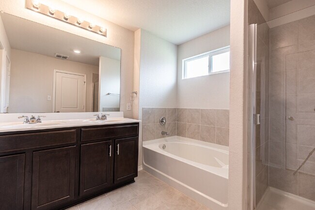 Building Photo - 29517 Spring Copper