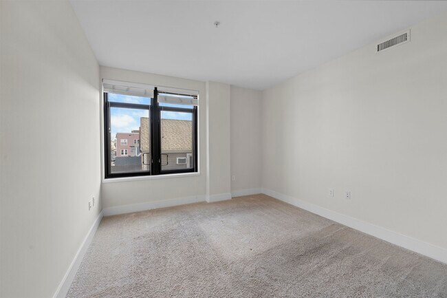 Building Photo - 1040 John F. Kennedy Blvd