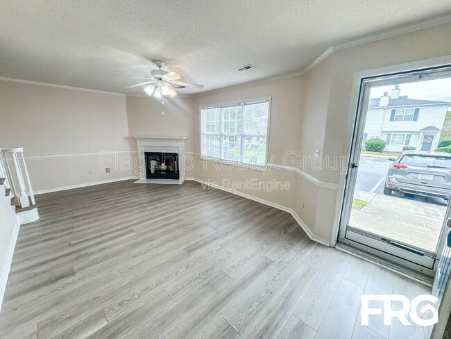 Building Photo - 3908 Sterling Pointe Dr