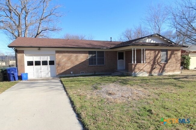 Primary Photo - 1103 Robertson Ave