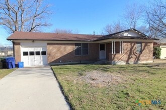 Building Photo - 1103 Robertson Ave