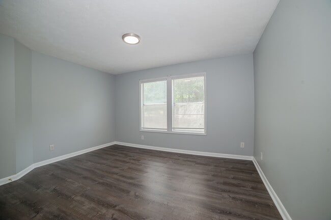 Building Photo - 1021 Wood Creek Dr