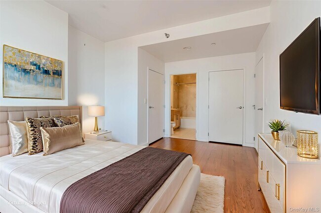 Building Photo - 40-26 College Point Blvd